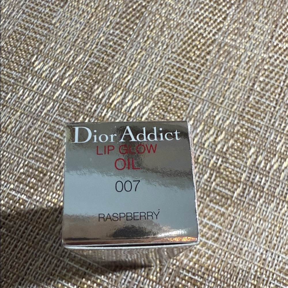 Dior - Picture 10 of 10